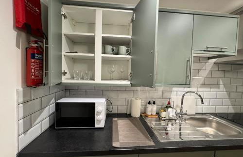 Town centre 1 Cozy king size bed ensuit shower - Foto 8