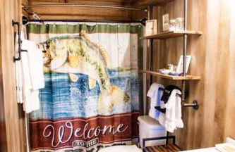 Rustic Chic Alabama Cabin w Loft Fire Pit Pet Friendly Fenced Yard Lake Guntersville - Lucky Lodge - Foto 21