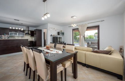 Villa Luna Tinjan, Pool and Wellness - Photo 4