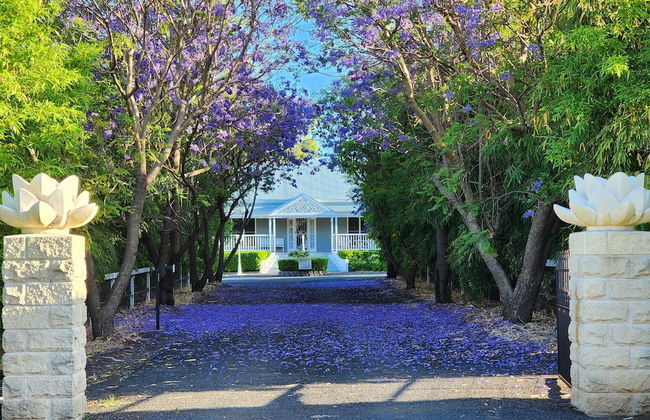 Jubri's Hideaway - Photo 1