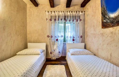 Villa Zvonar near Motovun with large pool and whirlpool - Foto 24