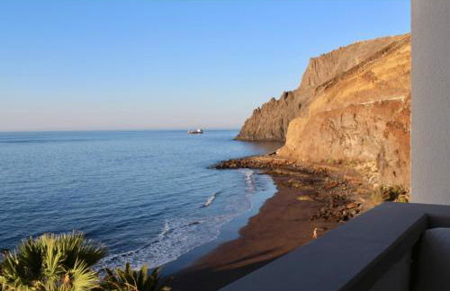 Beach hideaway apartment with modernist design - Foto 20