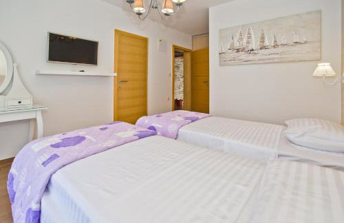 Island Hvar Seaside Villa Levanda with Beach, Pool & Seaview - Photo 51