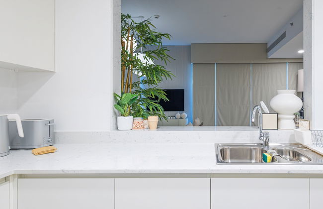 SuperHost - Urban Elegance 2BR in Asayel 2 Near Burj Al Arab - Foto 13