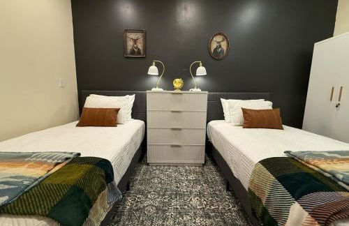 Family Mountain Getaway w Hot Tub and Amazing Views! Close to Hiking & Skiing - Foto 31