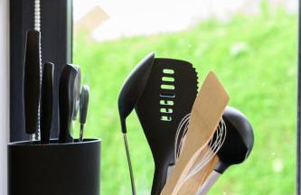 Located in the peaceful NG8 Wollaton , Perfect for Business Trips & Family Holidays or working proffesionals-long term deals, M1 Nearby , Free Parking , Private Garden , 500Mb Wi-Fi , Netflix - Foto 38