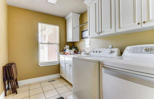 Luxe Draper Retreat w Pool, Sauna and Theater - Foto 42