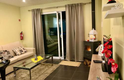 Casa da Relva com Piscina Aquecida Interna - Foto 23