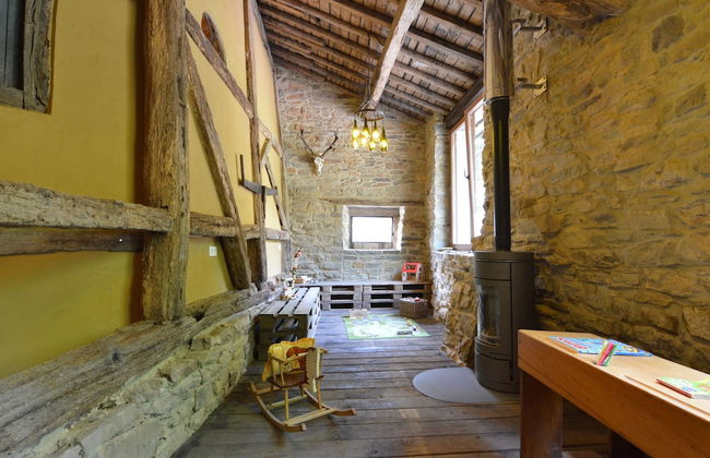 Holiday Home in Odeigne With Sauna - Photo 25