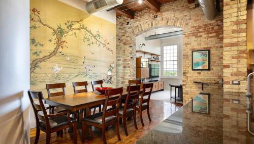 Top of The Peak: Downtown Gem! Steps to Beach - Foto 2