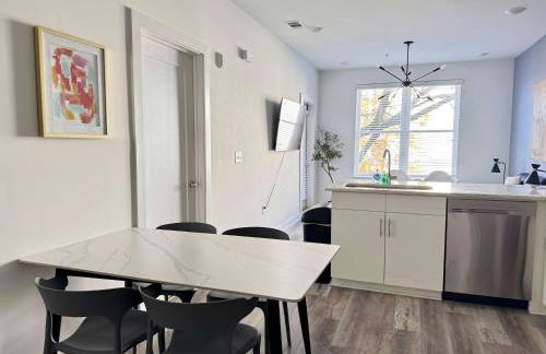 Luxury New 1B1B Private Balcony w Dryer Washer 525Pkwy211 - Foto 7