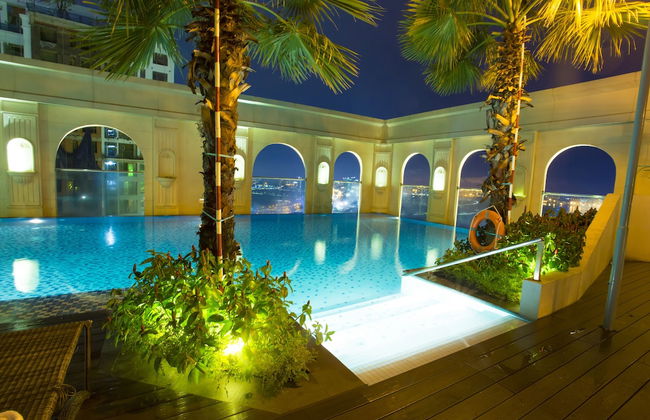 The Manner Luxury Apartment - Photo 25