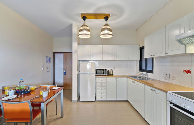 Hill View Restaurant & Apartments - Photo 34