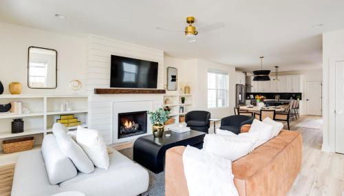 The Ashland House - Stylish Design, Backyard Oasis - Foto 1