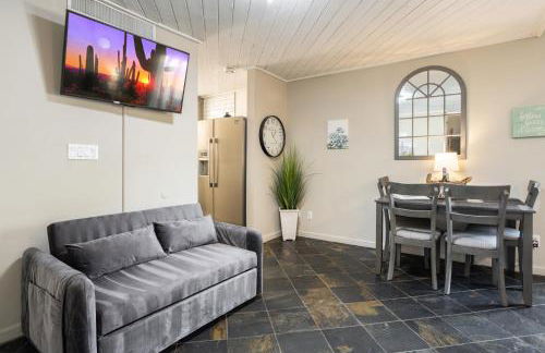 Renovated private in the heart of Old Town Scottsdale, pool & hot tub, outdoor bar & kitchen, walk to shops & bars - Foto 14