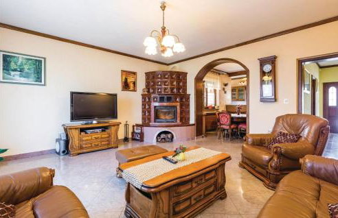 3 Bedroom Amazing Home In Jurdani - Photo 25