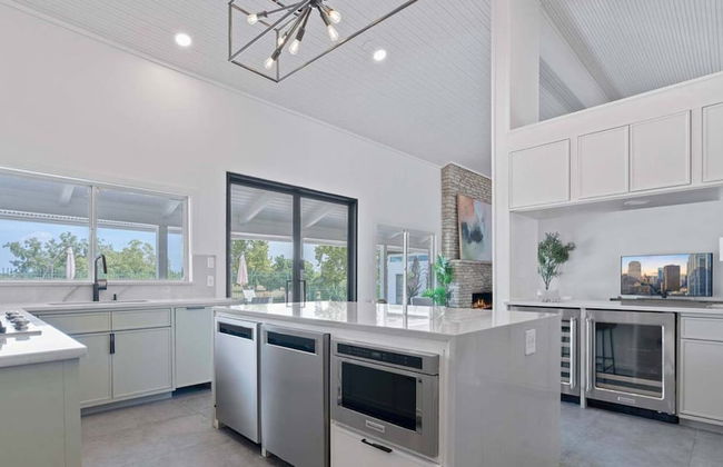 Luxurious Modern Retreat With Private Pool Patio - Foto 3