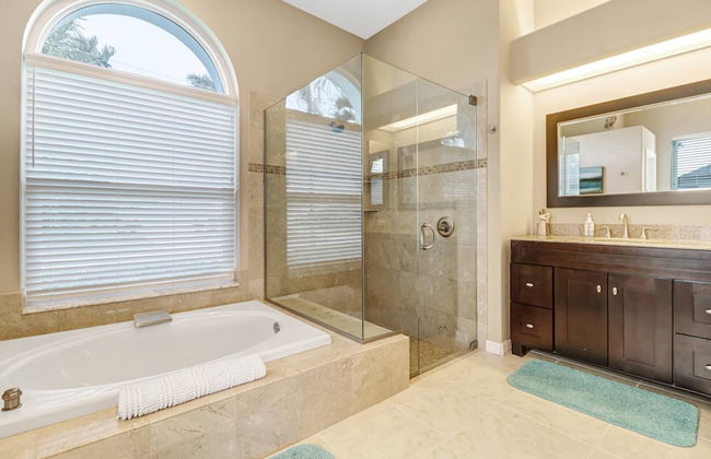 Cape Coral Pool Home With Boat Lift, Access to Gulf - Foto 56