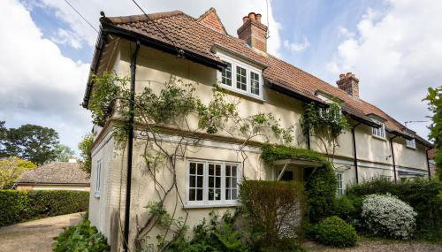 Spacious family cottage with private garden and forest walks - Foto 4