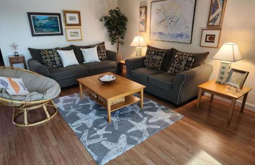 Holiday Villas II ON THE BEACH w/Intercoastal View - Foto 18