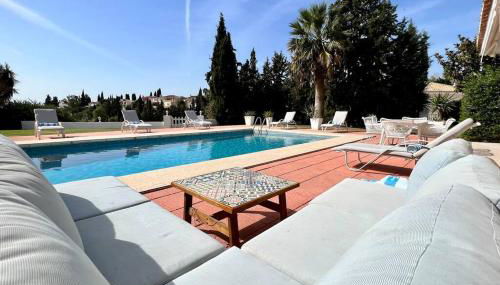 Beautiful Villa With Pool Scenic Views Sleeps 8 - Photo 3