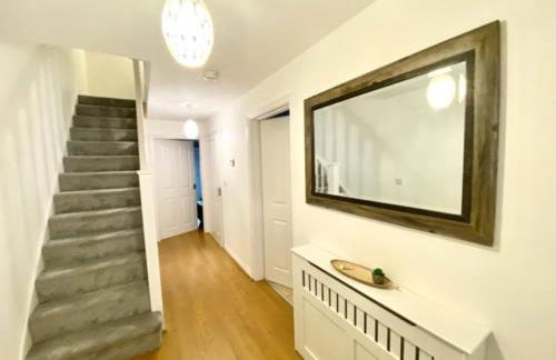 4 Bed House with Driveway Parking for 2 Cars - Rugby - Sleeps 10! Perfect for groups! - Foto 16