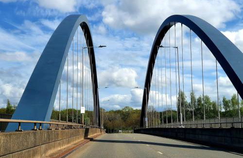 2 Bed Balcony Apt-Free Parking-Ideal for Work or Leisure - Foto 35