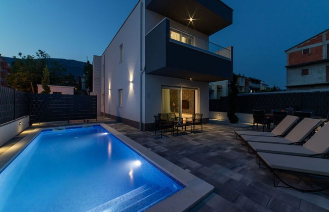 Luxury Kastela Villa With Heated Pool and Lounge Area - Foto 22