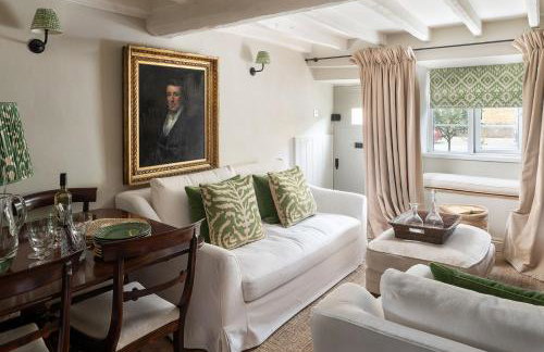 Little House - Photo 2