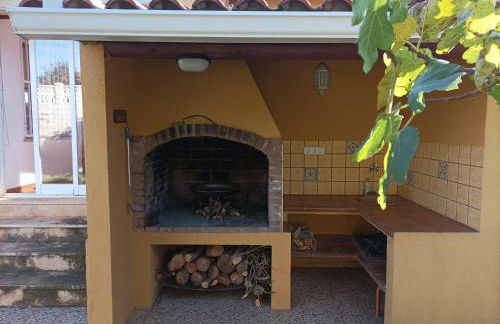 Chalet con gran jardin y piscina privada - Foto 2