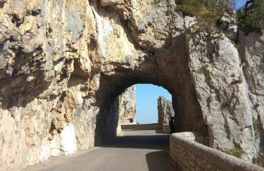 LE SECOND SOUFFLE Maison proche centre ville de Die tout peut se faire à pied gare SNCF marché U express rivière - Foto 35