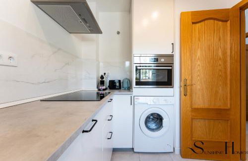 Beachside Retreat with Private Terrace - Foto 20