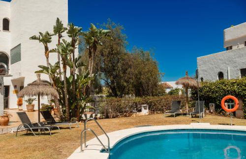 Cozy apartment, with mountain views and large private terrace, on the Golden Mile, Marbella - Foto 7