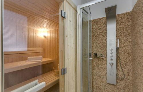 SUPERIOR VILLA MARINA MARE Sauna - Hammam - Pool - 250m from Beach - Foto 2