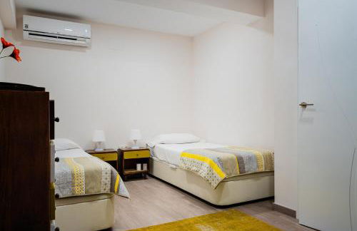 Exclusive quietness in the heart of Madrid with Public Parking, Breakfast, 2 bathrooms - Photo 29