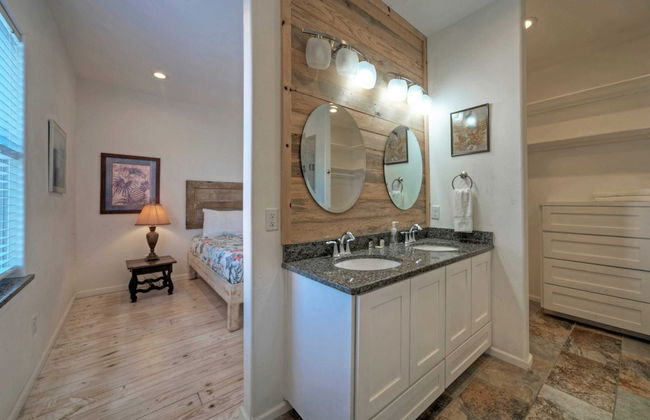 Shared Pool w/ Bay Views, Boat Dock Fishing Big Slough by Avantstay - Foto 18