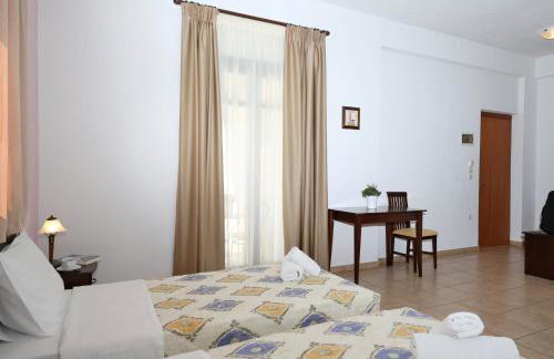 Palirria Hotel & Studios - Photo 27