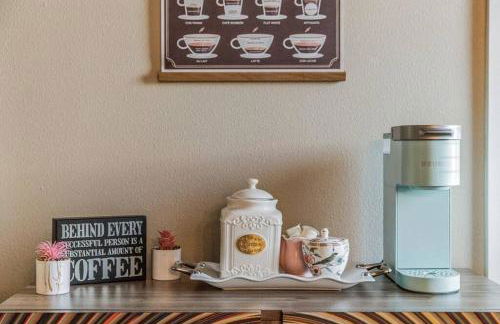 Vibrant 2bed Condo - Stroll to SEA Space Needle - Foto 10