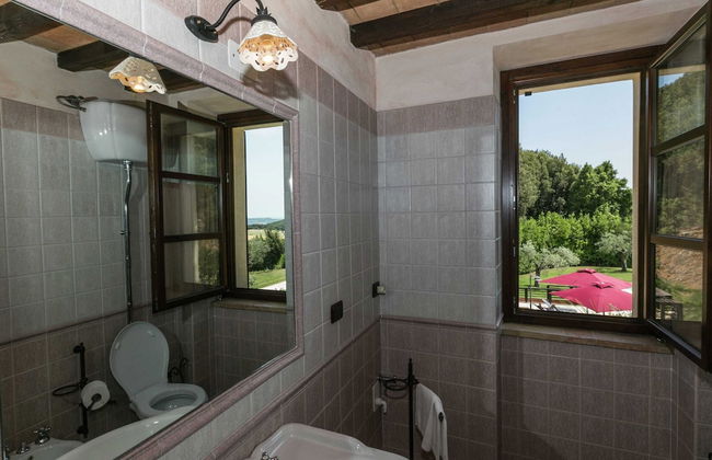 Luxury, Modern Apartment With Pool and Stunning Views - Foto 18