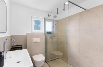 Villa Saini with Sea View - Photo 27