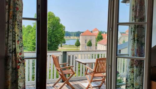 LoggiaHaus am Schloss, 5 Ferienwohnungen, teils mit Schloss- und Seeblick - Foto 2