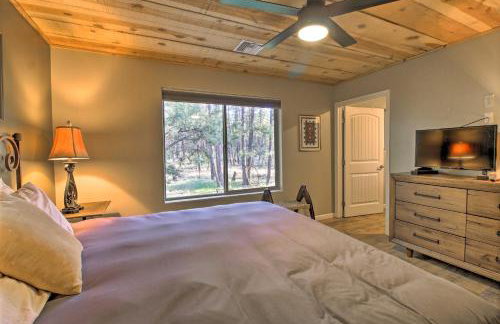 1 Mi to Rainbow Lake: Newly Built & Woodsy Retreat - Foto 9