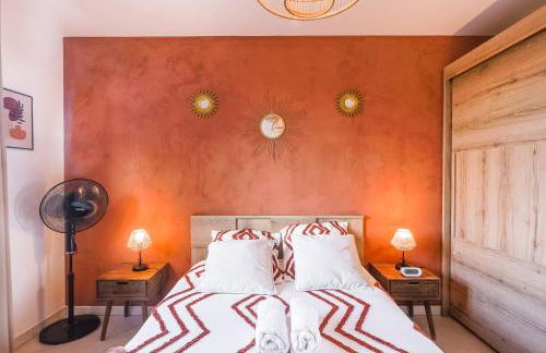 Paris au PETIT SÉSAME jacuzzi cosy Stade De France 6 personnes Wifi Terrasse Parking privé - Foto 7