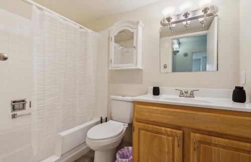 Legacy at Imperial Village 712 I 1 Bed 1 Bath - Foto 16