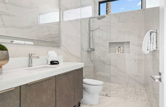 Exclusive Indio Villa Pool, Hot Tub, Putting Green Sleeps 18 Bravo #6 - Foto 38