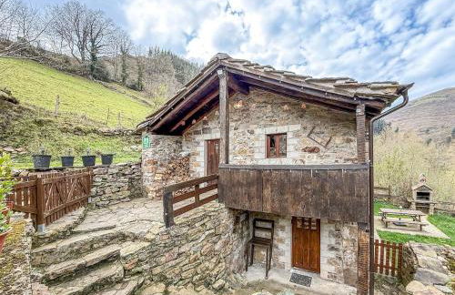 Cabaña La Gurueba, frente rio y cascada - Foto 72