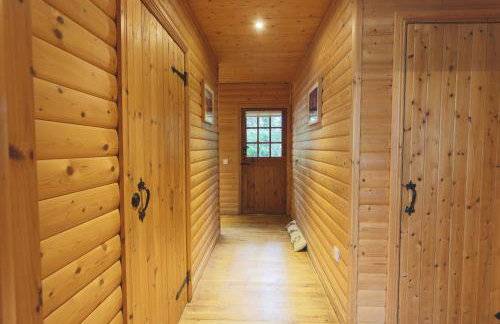 Heron Lodge with Hot-tub - Foto 3