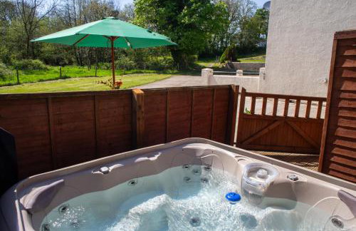 Rhostwarch Old Farmhouse Newport, Pembrokeshire - Foto 1