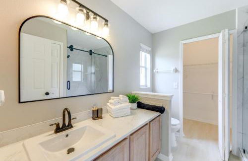 Sunny Skies and Disney Days Davenport Home with Pool! - Foto 13