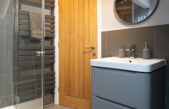 4 Bed End Terrace - sleeps 7 - Photo 65